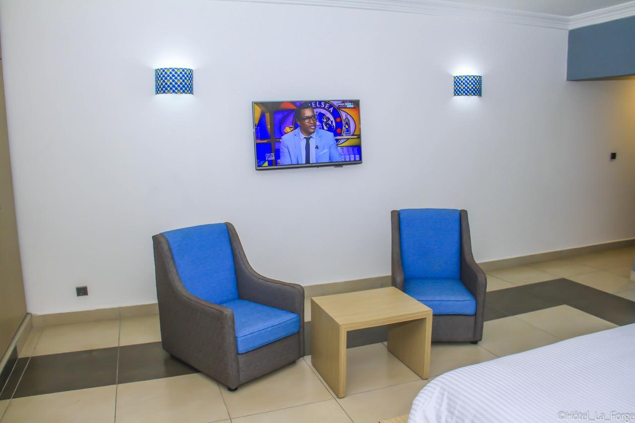 Hotel Laforge Абиджан Екстериор снимка