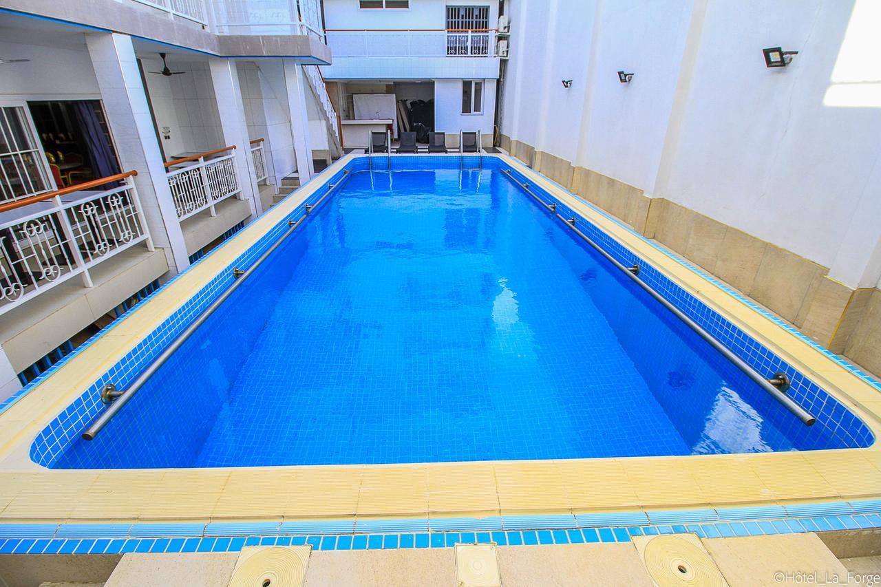 Hotel Laforge Абиджан Екстериор снимка